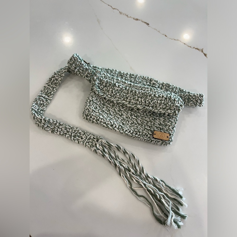 CROCHET GREEN BELT FANNY BAG